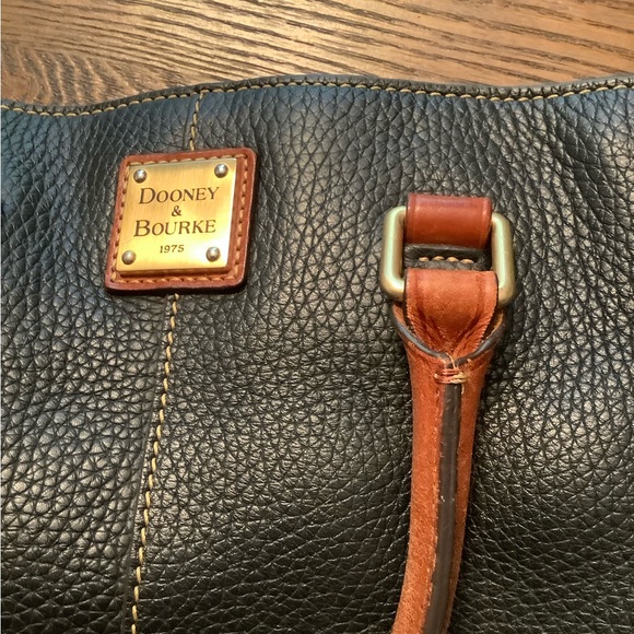 Dooney & Bourke Chelsea pebble Bag - Picture 6 of 8
